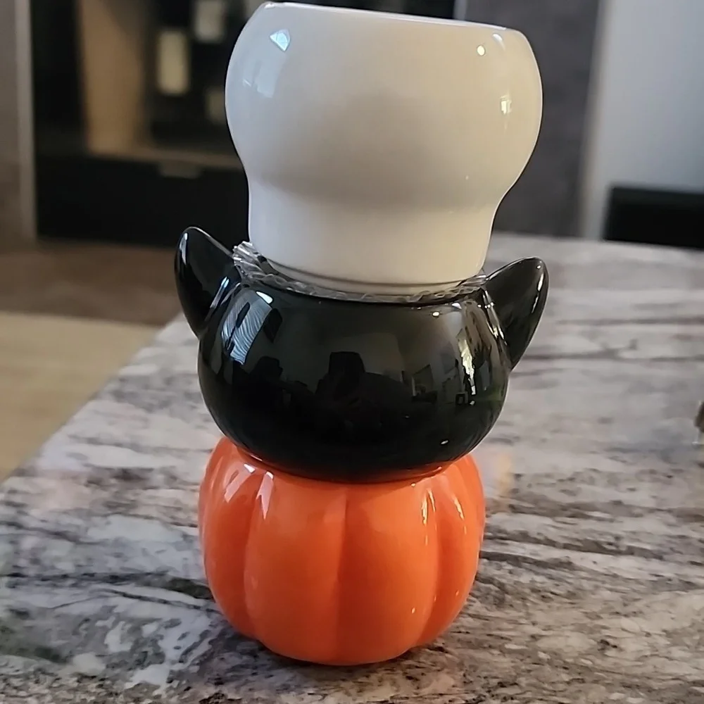 Hallmark Spooky Tea Light Candle Holder Set of 3 Ceramic Halloween NEW!